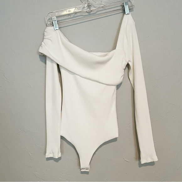 Privacy Please Revolve White One Shoulder Thong Ribbed Bodysuit SMALL - Picture 3 of 12